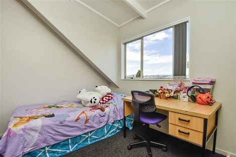 Photo of property in 10 Rewa Street, New Lynn, Auckland, 0600