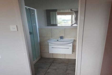 Photo of property in 11 Preston Avenue, Henderson, Auckland, 0610