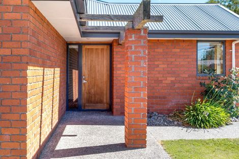 Photo of property in 12 John Morel Place, Parklands, Christchurch, 8083