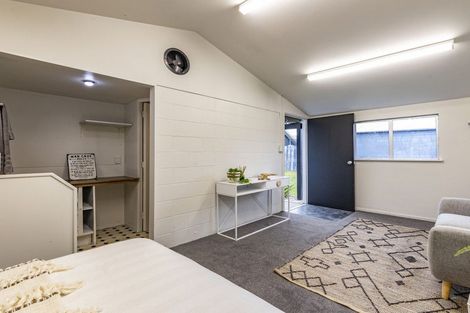 Photo of property in 25 Heathglen Avenue, Parklands, Christchurch, 8083