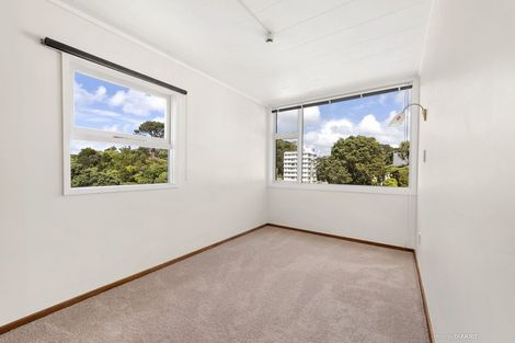 Photo of property in 24u4 Patanga Crescent, Thorndon, Wellington, 6011