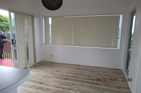 Photo of property in 7 Cyclarama Crescent, Massey, Auckland, 0614