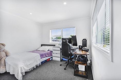 Photo of property in 24/10 Burrows Place, Frankton, Hamilton, 3204