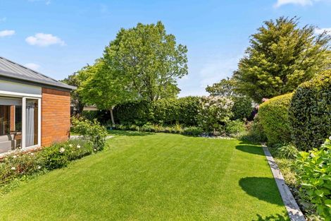 Photo of property in 8 Swanleigh Place, Ilam, Christchurch, 8041