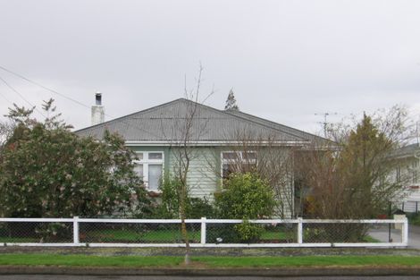Photo of property in 22 Cambridge Terrace, Masterton, 5810
