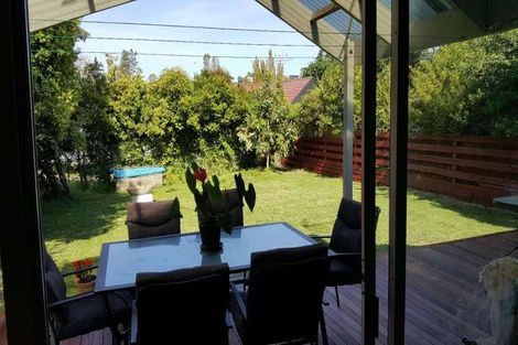 Photo of property in 2/76 Glenvar Road, Torbay, Auckland, 0630