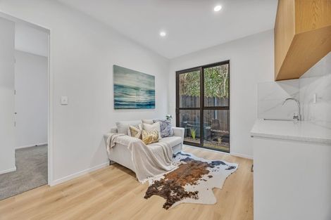 Photo of property in 48 Lewisham Street, Highland Park, Auckland, 2010