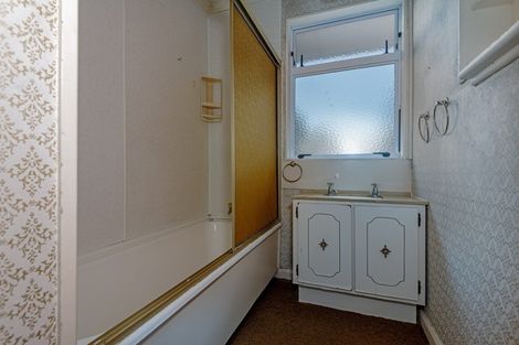 Photo of property in 24 Windsor Street, Terrace End, Palmerston North, 4410