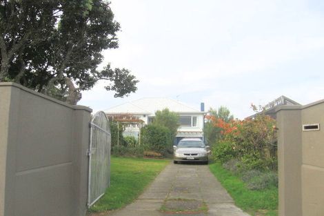 Photo of property in 8 Mana Esplanade, Paremata, Porirua, 5026