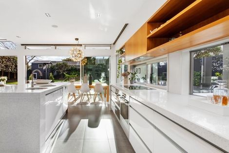 Photo of property in 53 Hawthorne Street, Strowan, Christchurch, 8052
