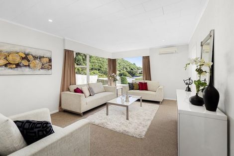 Photo of property in 3 The Companionway, Whitby, Porirua, 5024