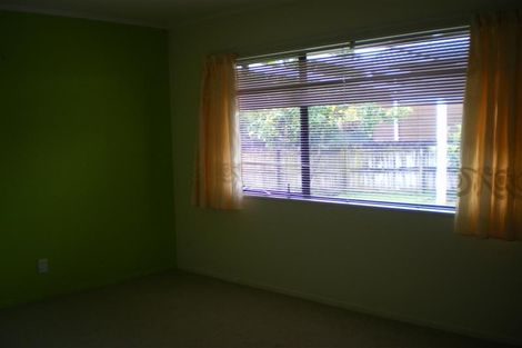 Photo of property in 149 Botany Road, Botany Downs, Auckland, 2010