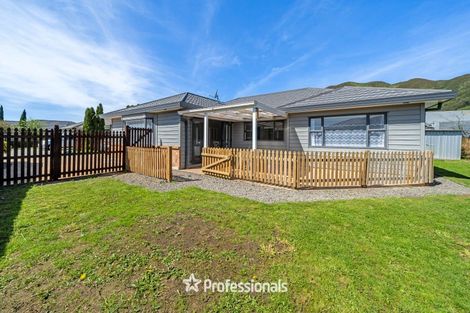 Photo of property in 95 Mandel Mews, Waiwhetu, Lower Hutt, 5010