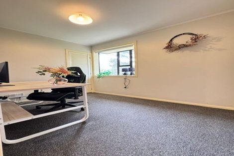 Photo of property in 7 Golf Road, New Lynn, Auckland, 0600