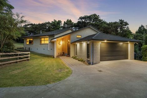 Photo of property in 9 Buttercup Place, Waimauku, 0812