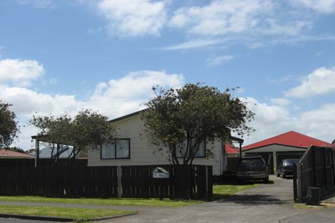 Photo of property in 105a Maplesden Drive, Clendon Park, Auckland, 2103