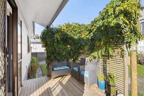 Photo of property in 2/56 Heron Avenue East, Matua, Tauranga, 3110