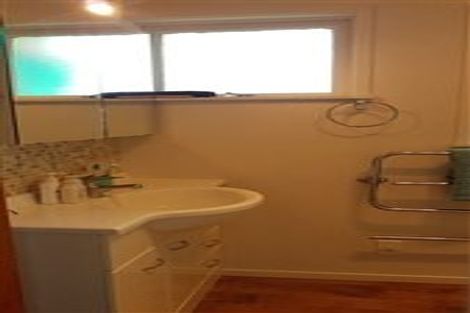 Photo of property in 4/6 Hart Road, Hauraki, Auckland, 0622