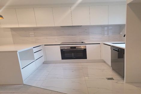 Photo of property in 6/13 Grove Lane, Pakuranga, Auckland, 2010