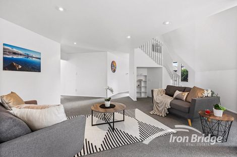 Photo of property in 41 Hewlett Road, Massey, Auckland, 0614