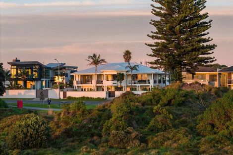 Photo of property in 91 Marine Parade, Mount Maunganui, 3116