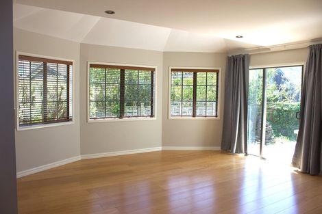 Photo of property in 108a Nile Road, Milford, Auckland, 0620