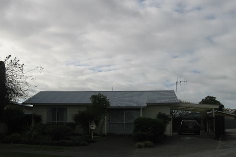Photo of property in 11 Tait Drive, Greenmeadows, Napier, 4112