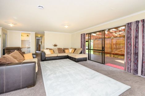 Photo of property in 8 Craven Court, Ashhurst, 4810