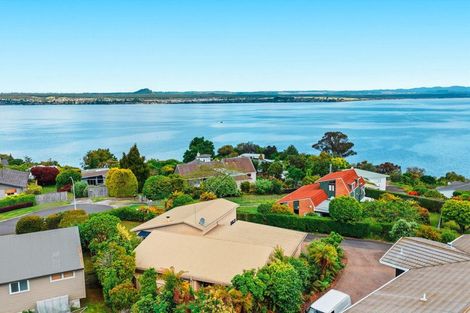Photo of property in 1/16 Isobel Street, Acacia Bay, Taupo, 3330