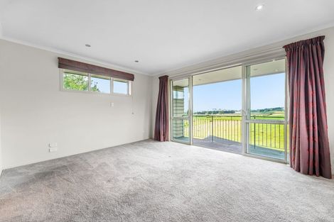 Photo of property in 140 Awamoa Road, Holmes Hill, Oamaru, 9492