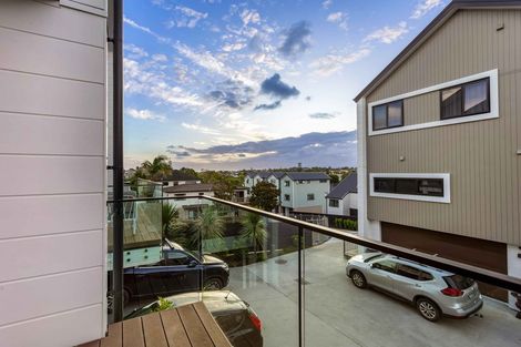 Photo of property in 12 Stockade View Lane, Howick, Auckland, 2014