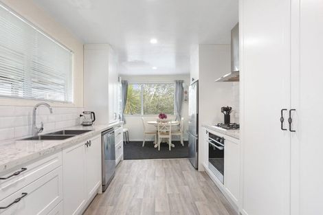 Photo of property in 4 Hydra Place, Glen Eden, Auckland, 0602