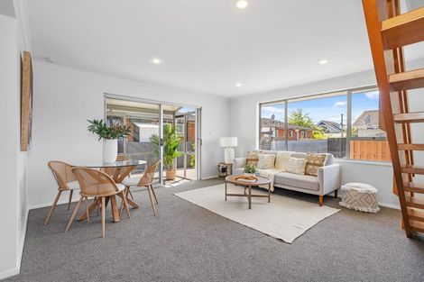 Photo of property in 1/18a Prossers Road, Saint Martins, Christchurch, 8022