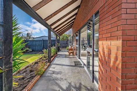 Photo of property in 24 Blighs Road, Strowan, Christchurch, 8052