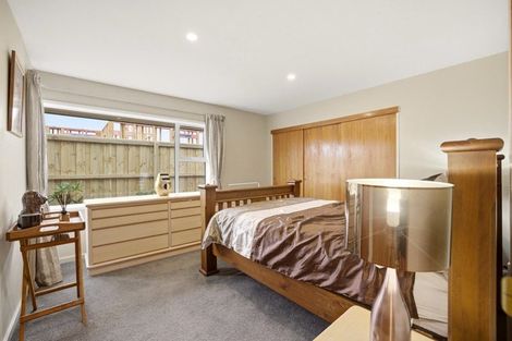 Photo of property in 2/122 Harewood Road, Papanui, Christchurch, 8053