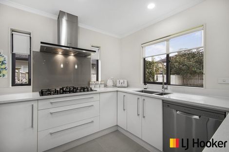 Photo of property in 7 Strathaven Road, Wattle Downs, Auckland, 2103