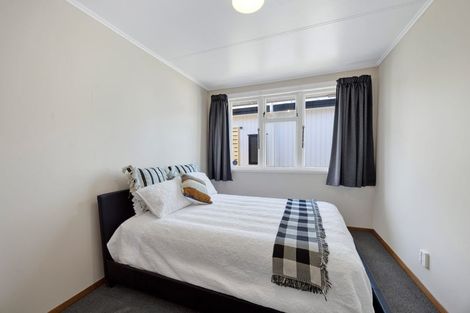 Photo of property in 20 Pukatea Street, Inglewood, 4330