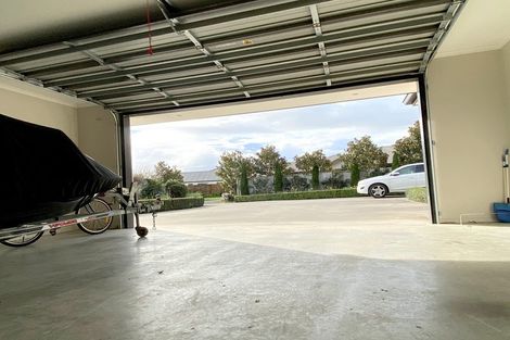 Photo of property in 36a Madison Street, Cambridge, 3434