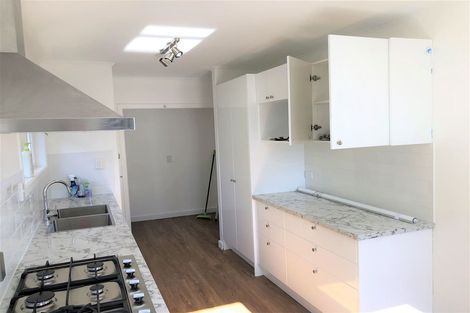 Photo of property in 10 Voltaire Street, Karori, Wellington, 6012