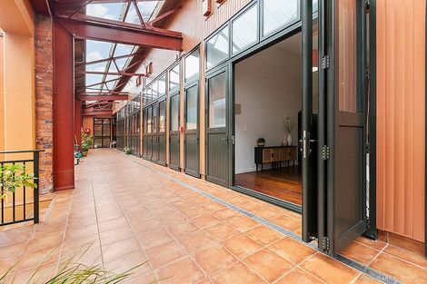 Photo of property in Courtenay Mews Apartments, 18/14u Alpha Street, Te Aro, Wellington, 6011