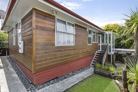 Photo of property in 1/1 Cushla Place, Massey, Auckland, 0614