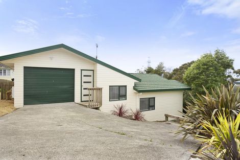 Photo of property in 2 Longview Rise, Massey, Auckland, 0614