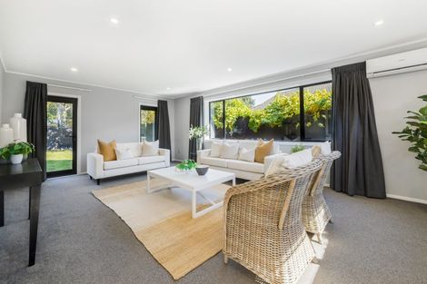 Photo of property in 17 Sayers Crescent, Ilam, Christchurch, 8041