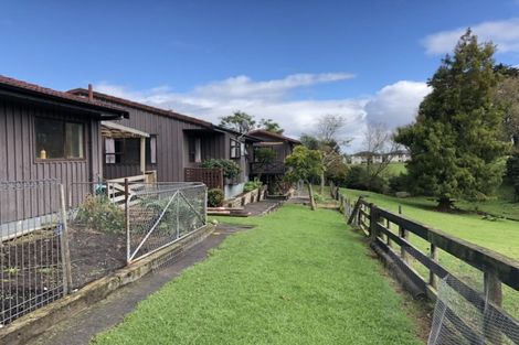Photo of property in 9 Inchinnam Road, Flat Bush, Auckland, 2016