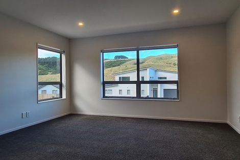 Photo of property in 87 Melksham Drive, Churton Park, Wellington, 6037