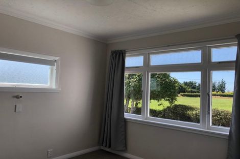 Photo of property in 185 Arapaepae Road, Levin, 5571