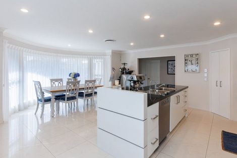 Photo of property in 22 Phoenix Avenue, Hokowhitu, Palmerston North, 4410