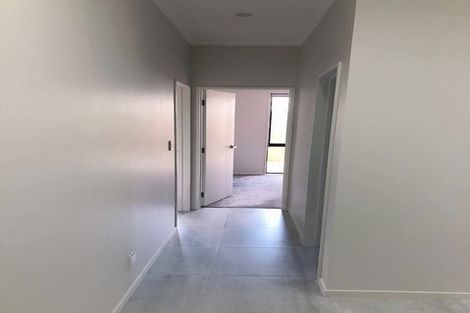 Photo of property in 10 Lisnoble Road, Flat Bush, Auckland, 2019