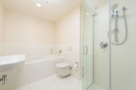 Photo of property in 11 Maunganui Road, Mount Maunganui, 3116