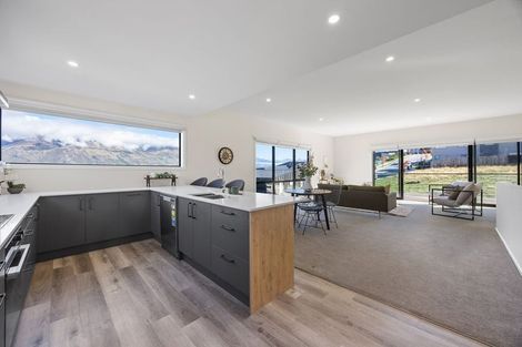 Photo of property in 60 Kirimoko Crescent, Wanaka, 9305